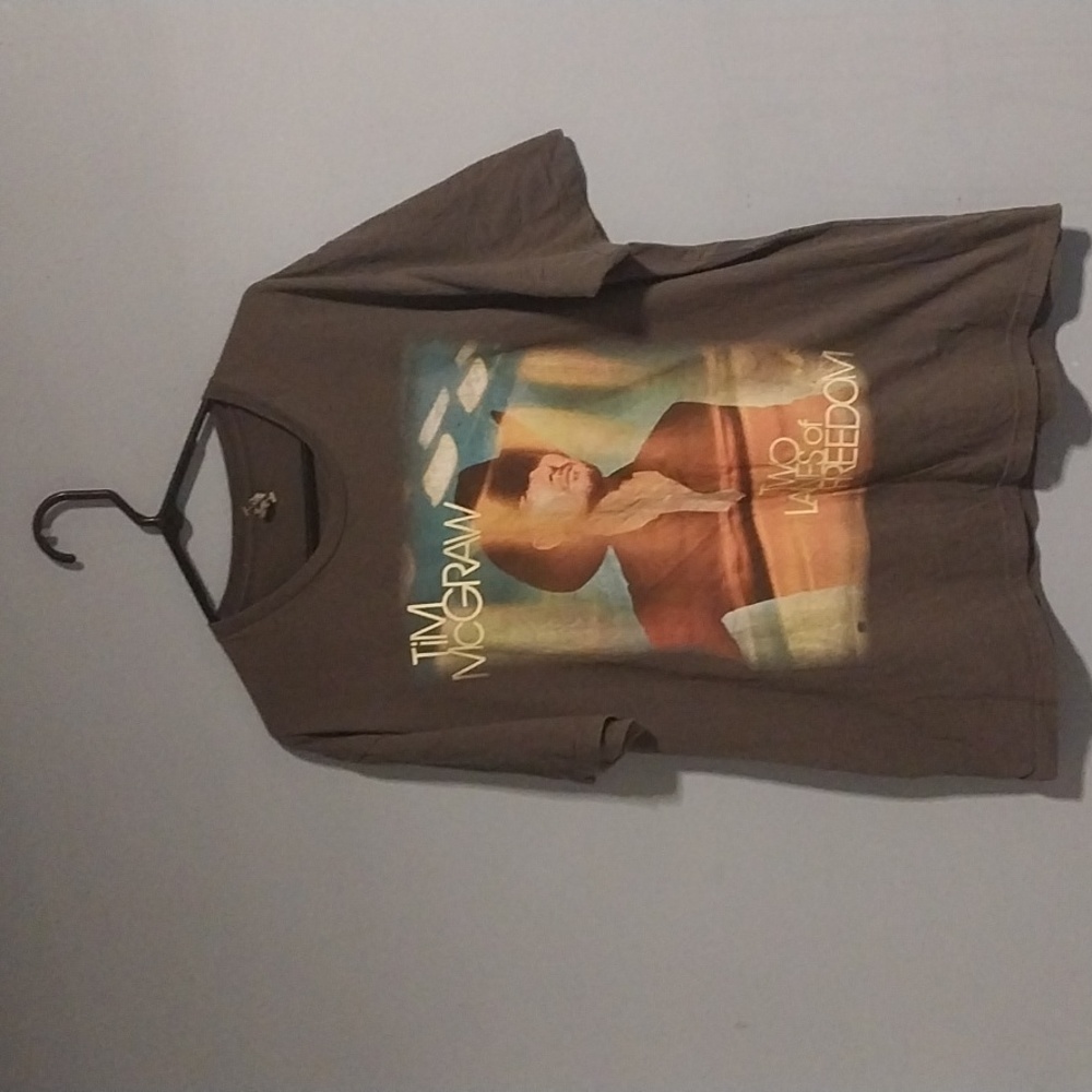 Tim McGraw 2013 Two Lanes of Freedom Tour Tshirt